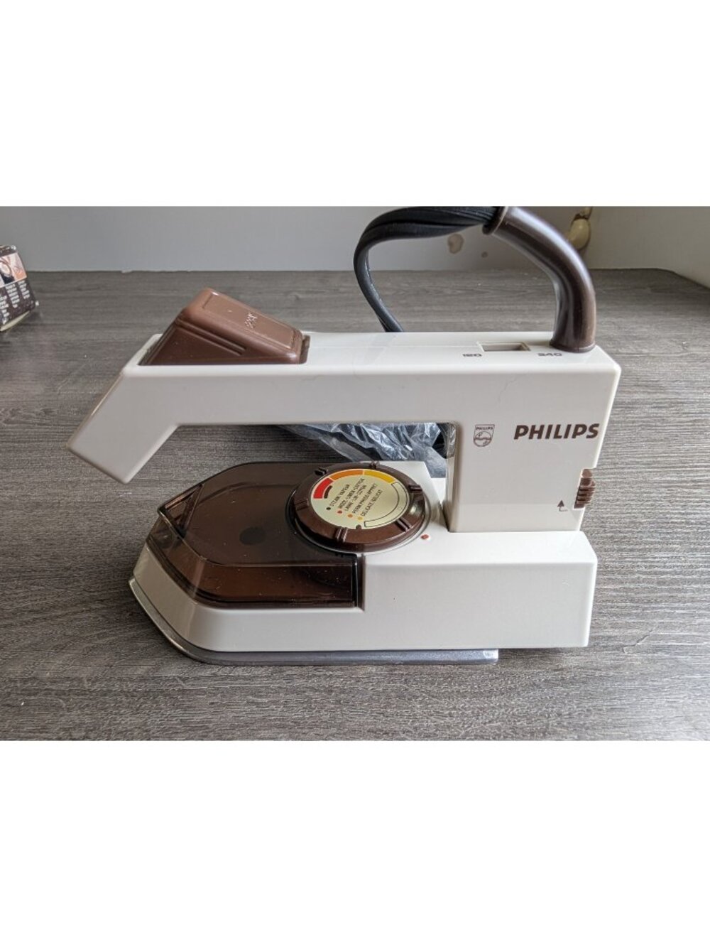 Vintage Philips TI 7000 Travel Iron Steam Dry Spray Dual Voltage Box Manual 70s